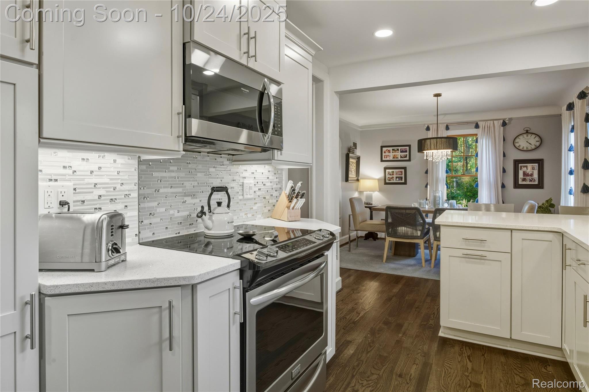 8094 Huntington Road