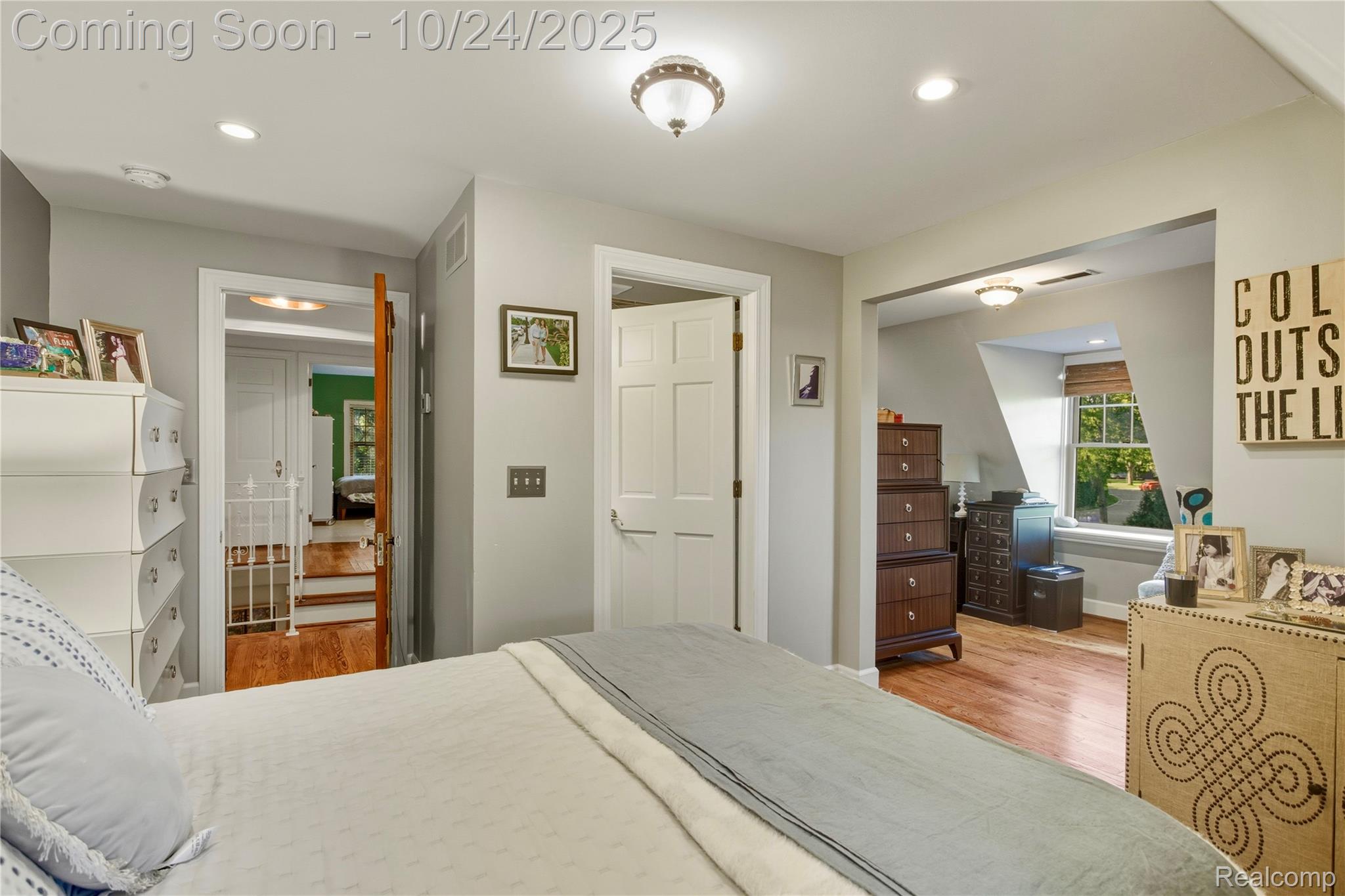 8094 Huntington Road