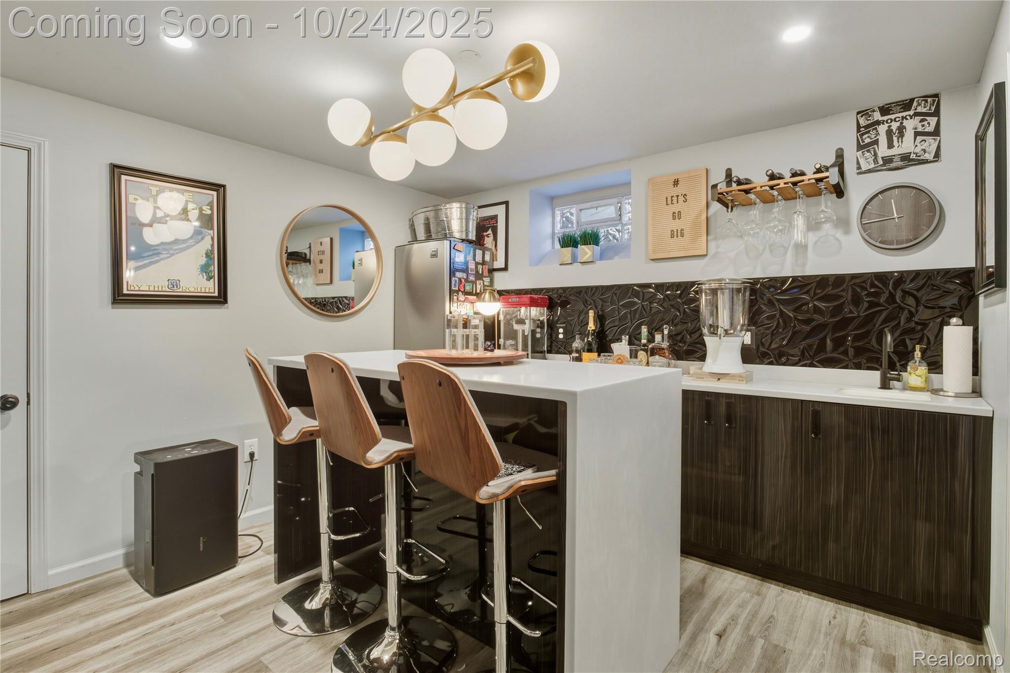 8094 Huntington Road