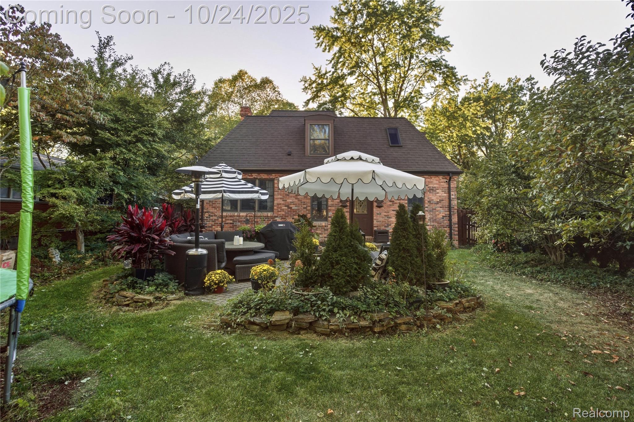 8094 Huntington Road