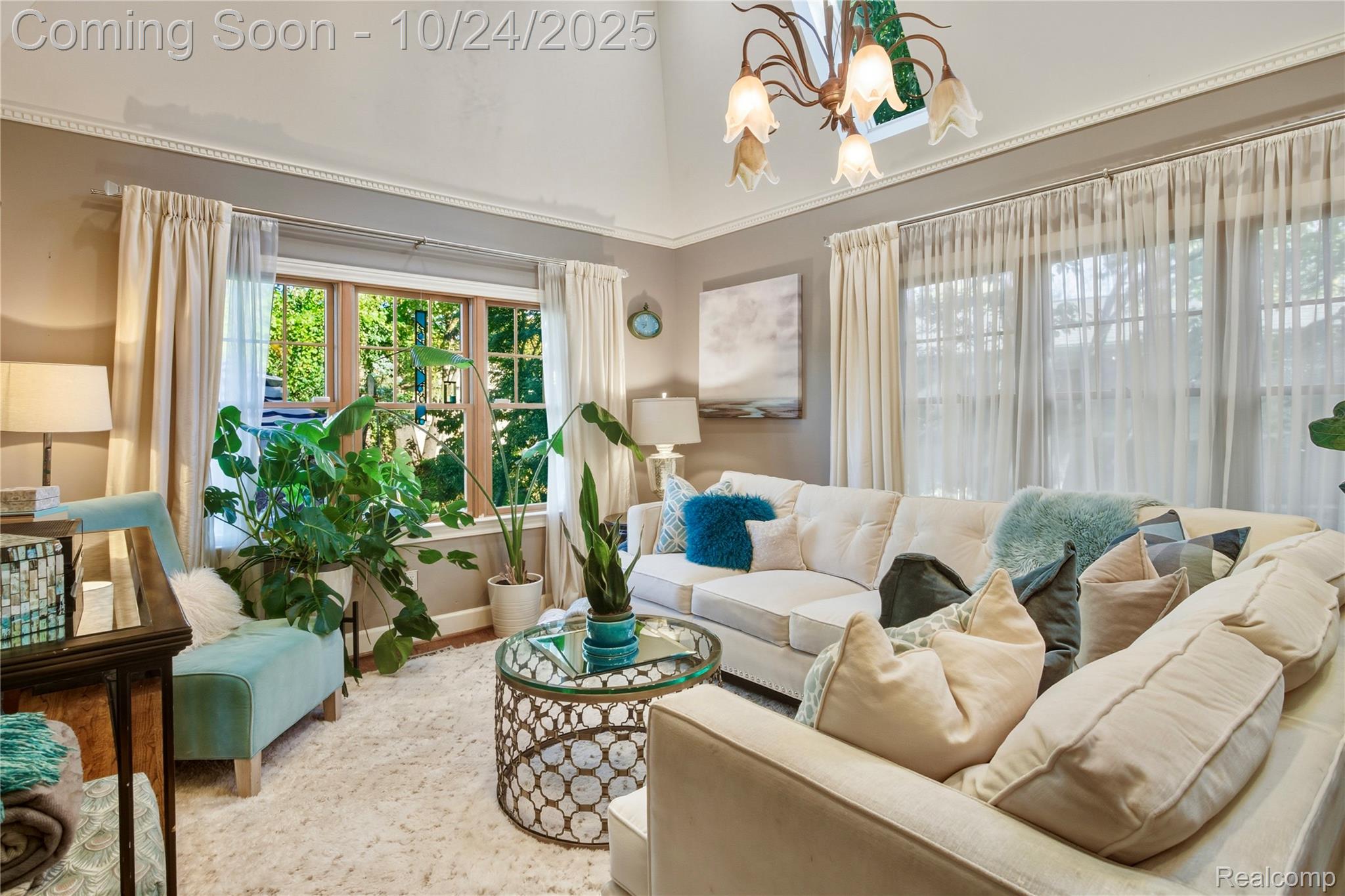 8094 Huntington Road