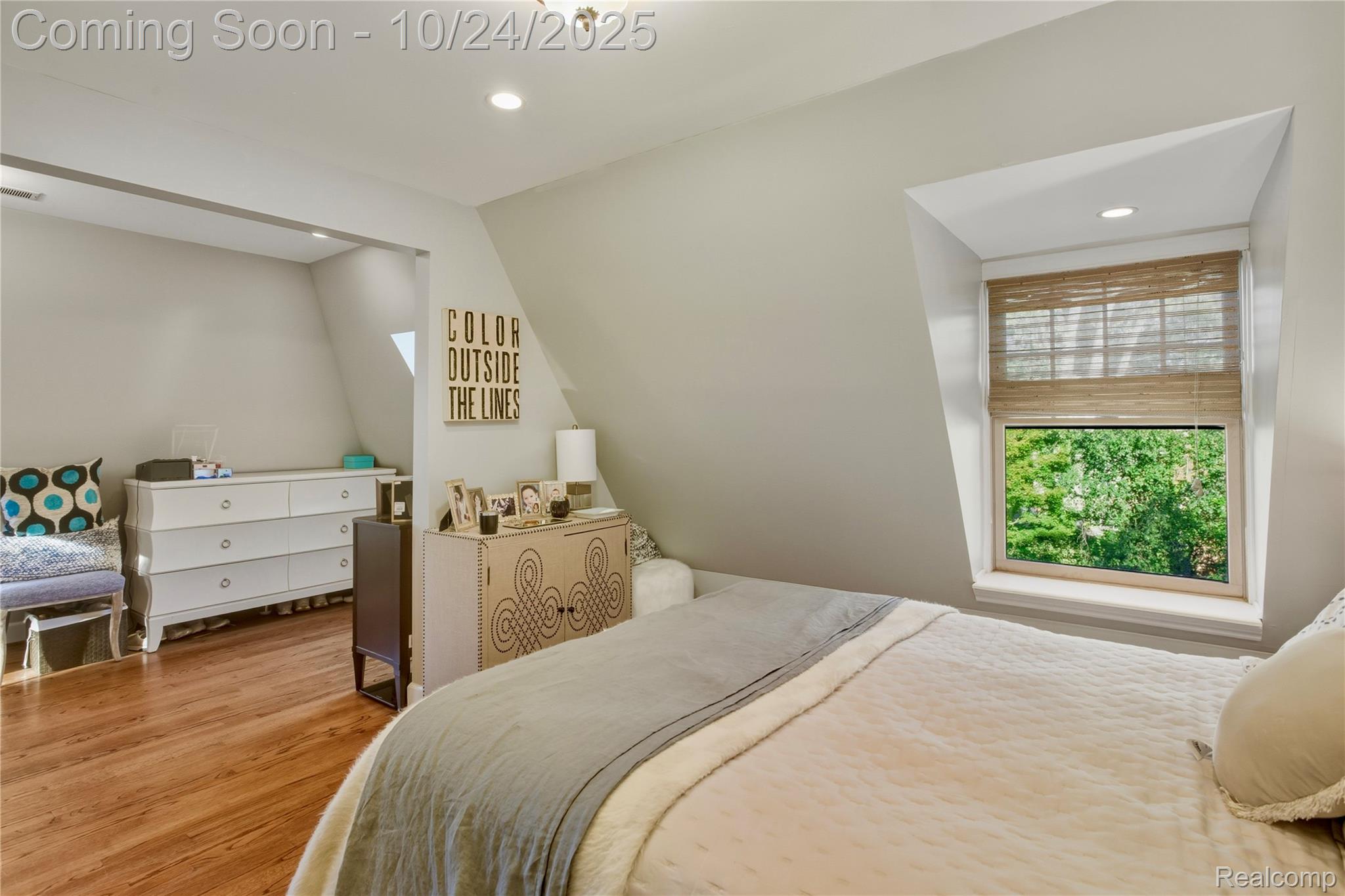 8094 Huntington Road