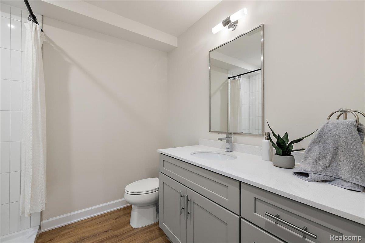 386 Notre Dame Street