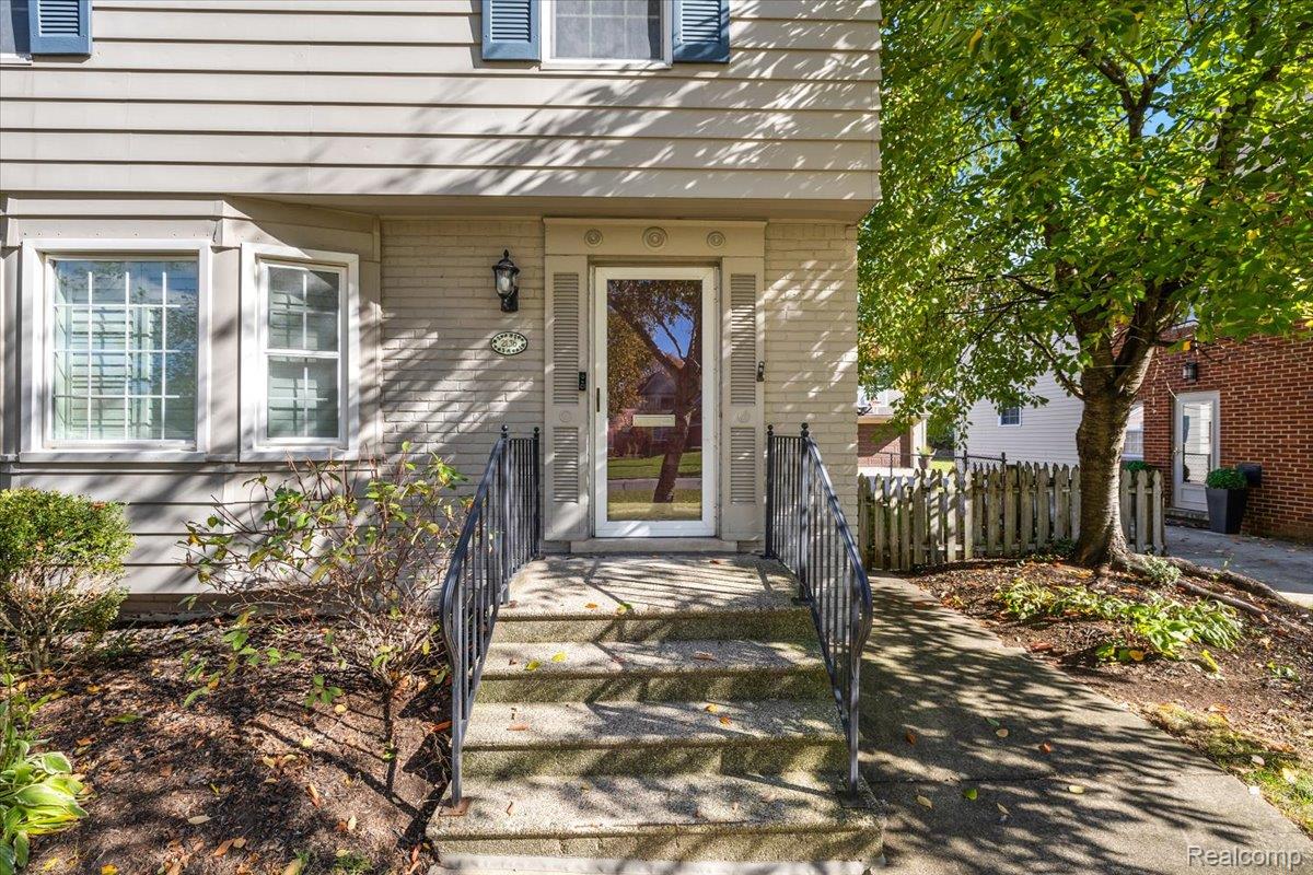 2136 Bonnieview Drive