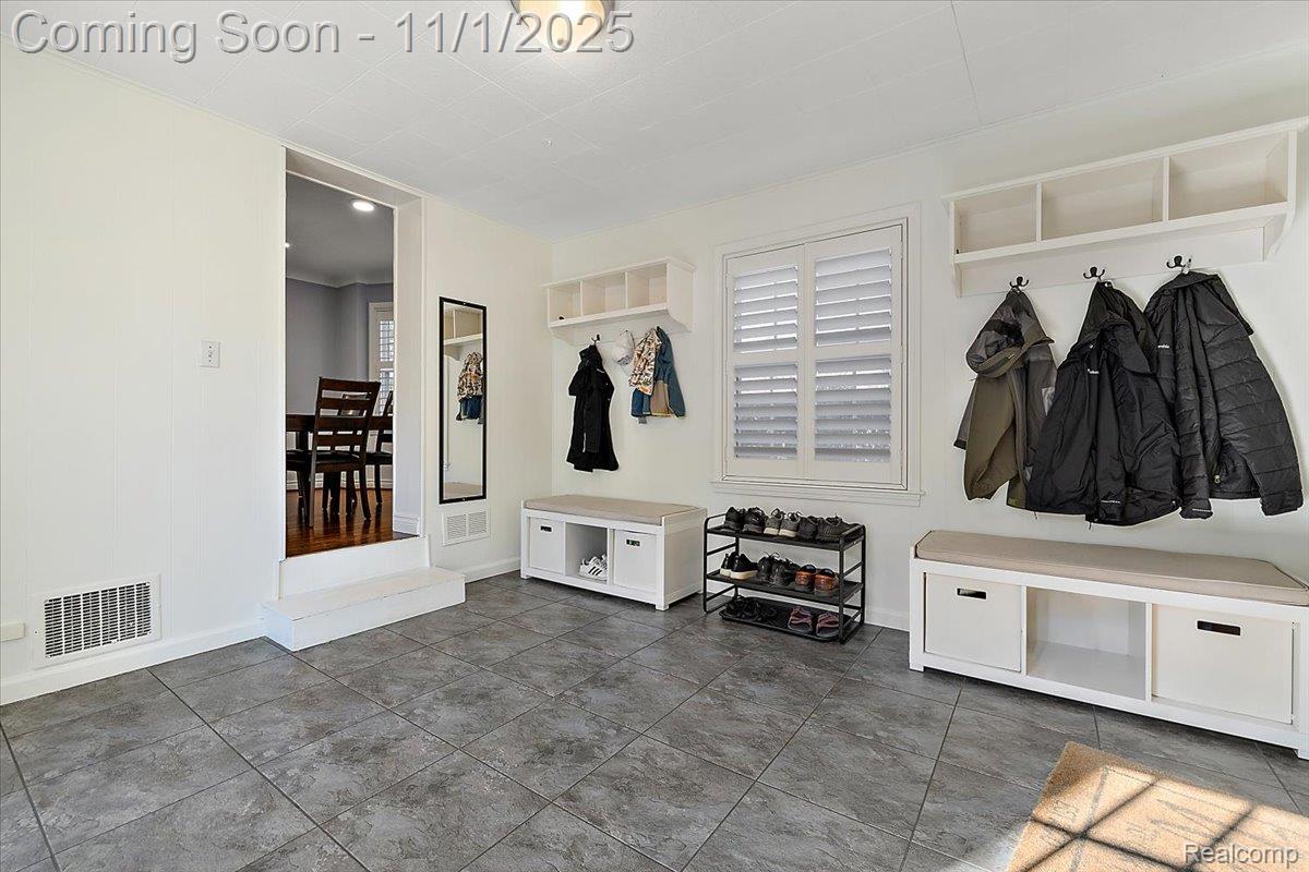 2136 Bonnieview Drive