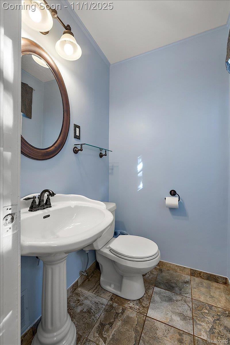 2136 Bonnieview Drive