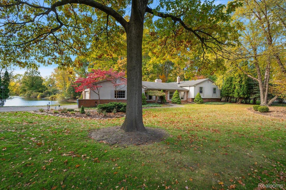 1932 Shore Hill Drive