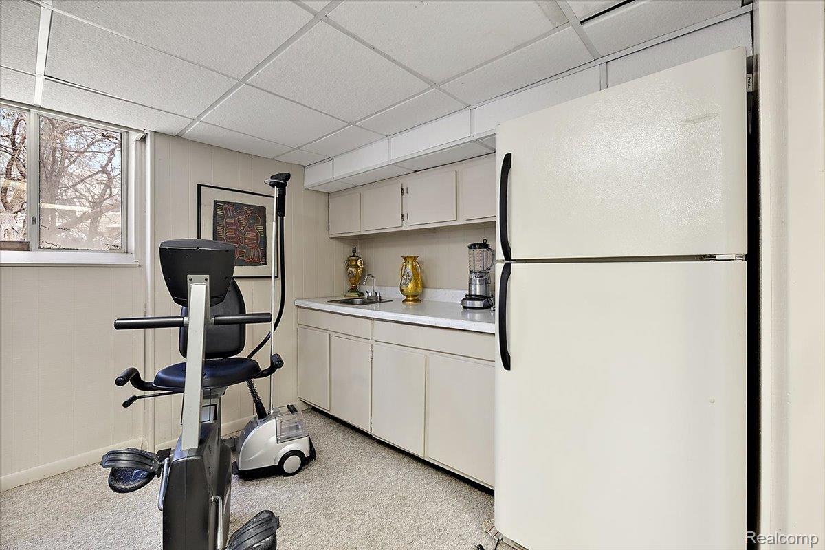 1932 Shore Hill Drive