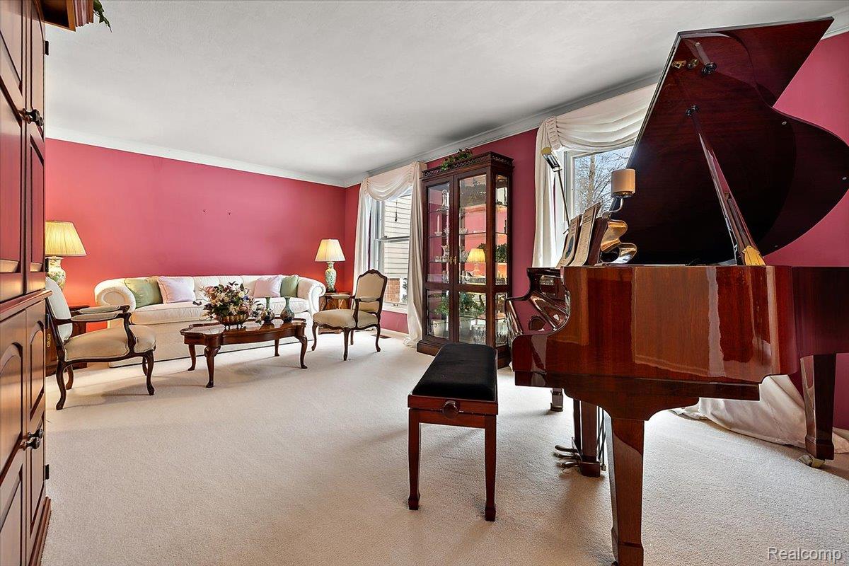 1932 Shore Hill Drive