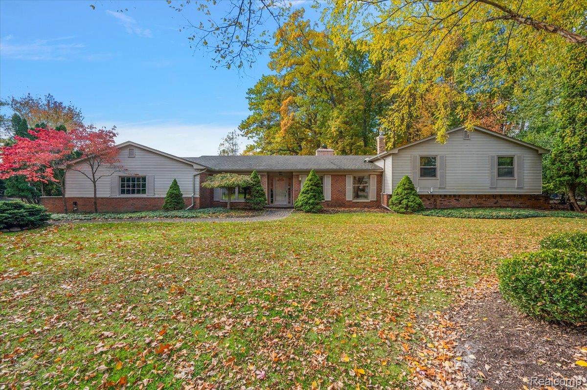 1932 Shore Hill Drive