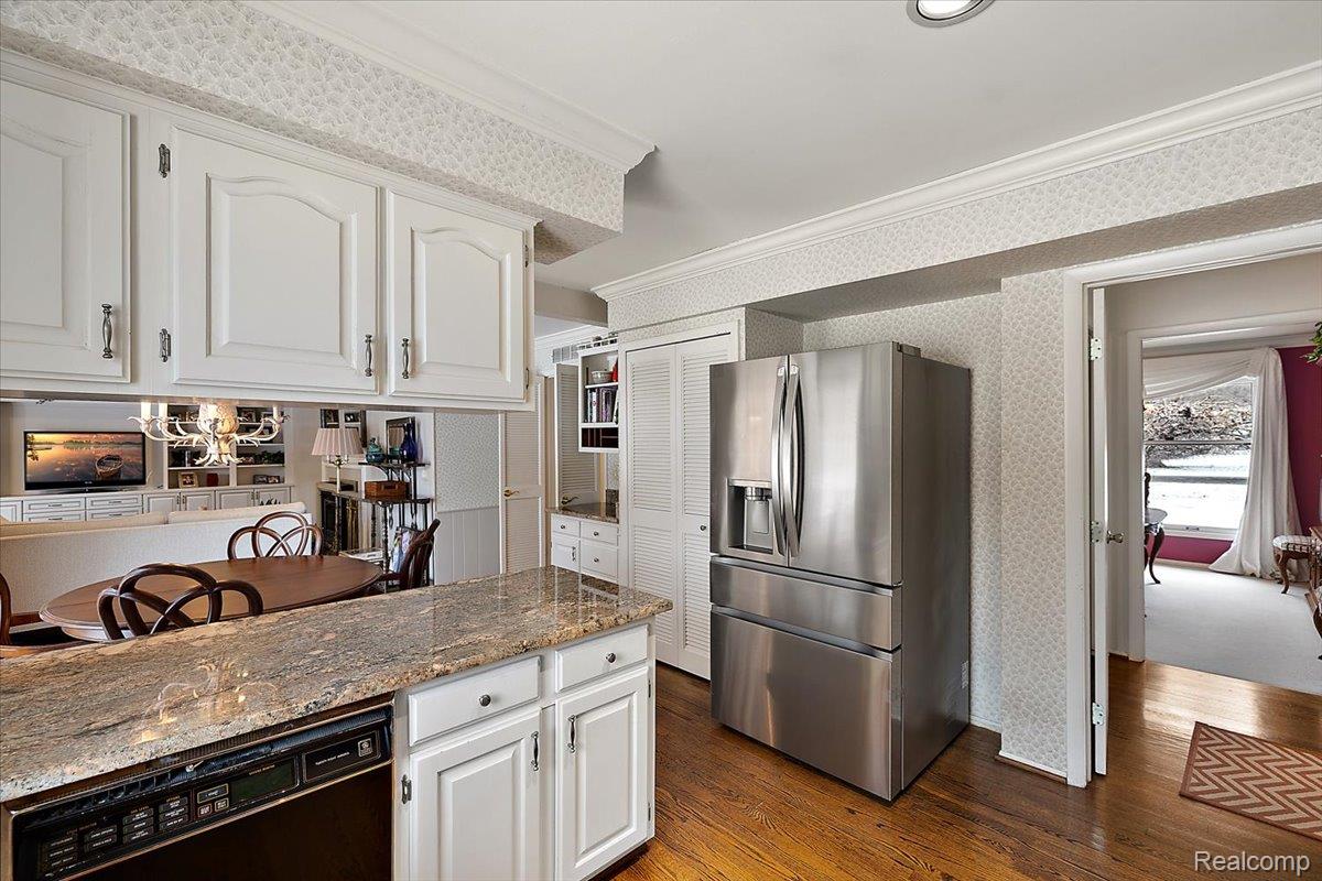 1932 Shore Hill Drive