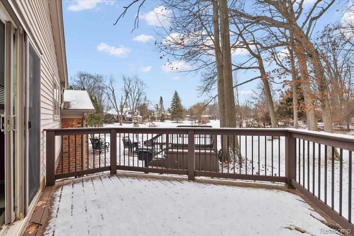 1932 Shore Hill Drive