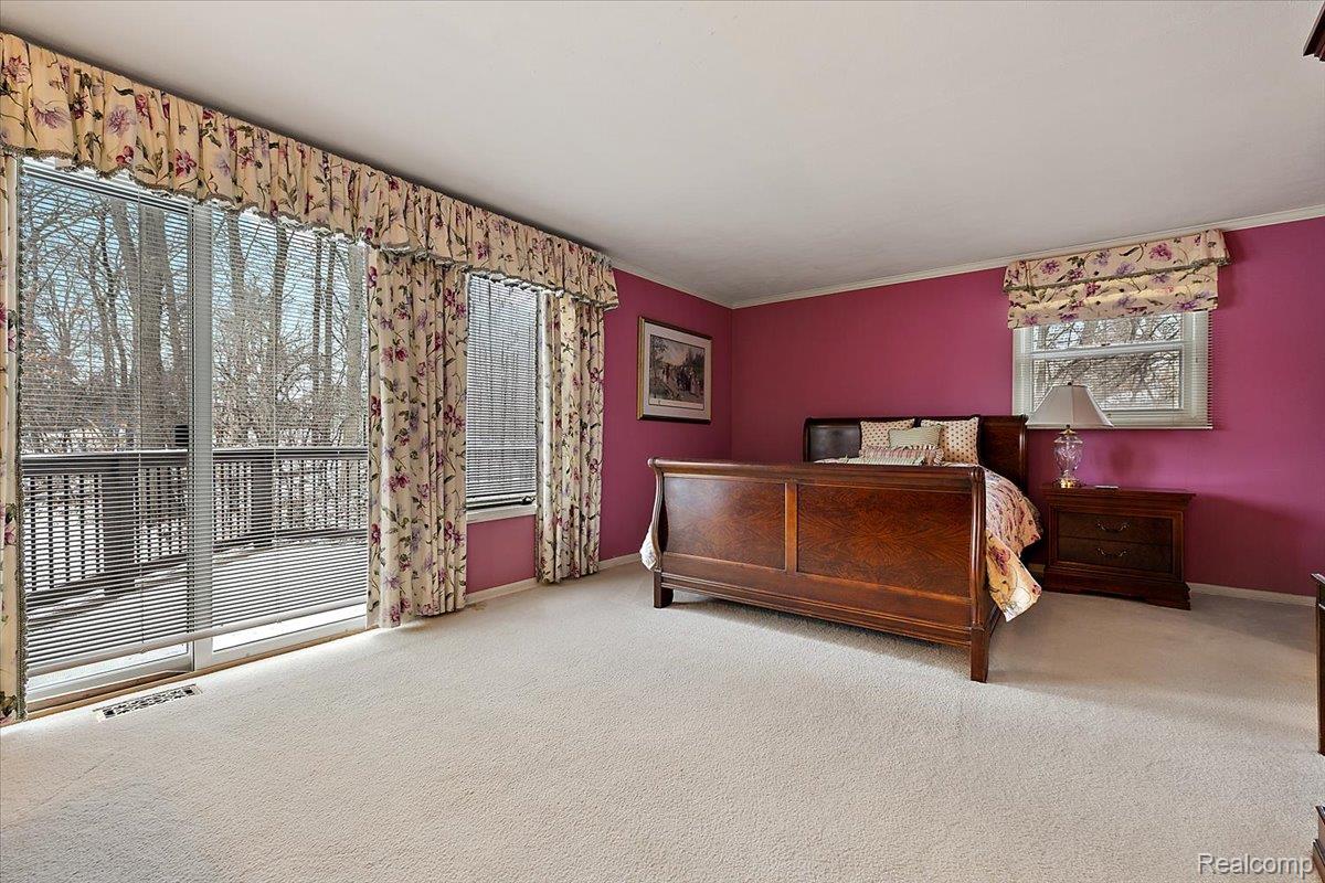 1932 Shore Hill Drive