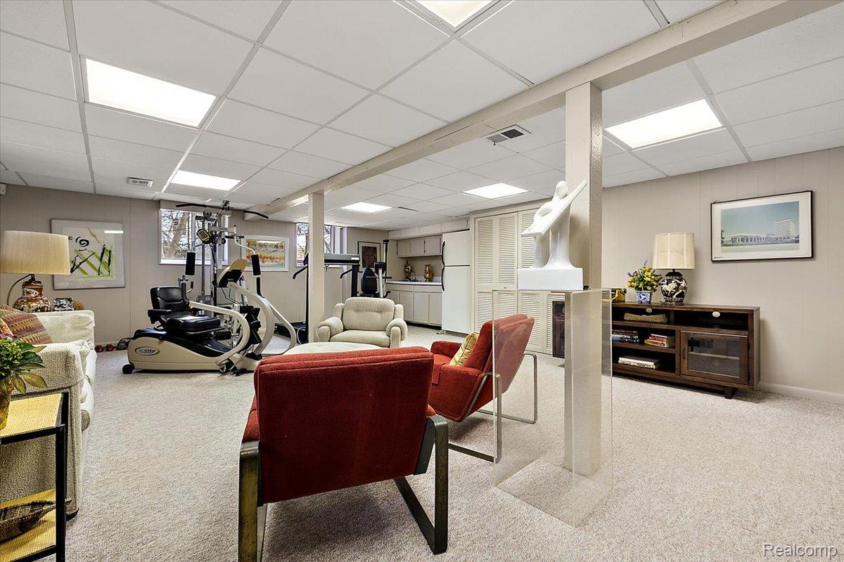 1932 Shore Hill Drive