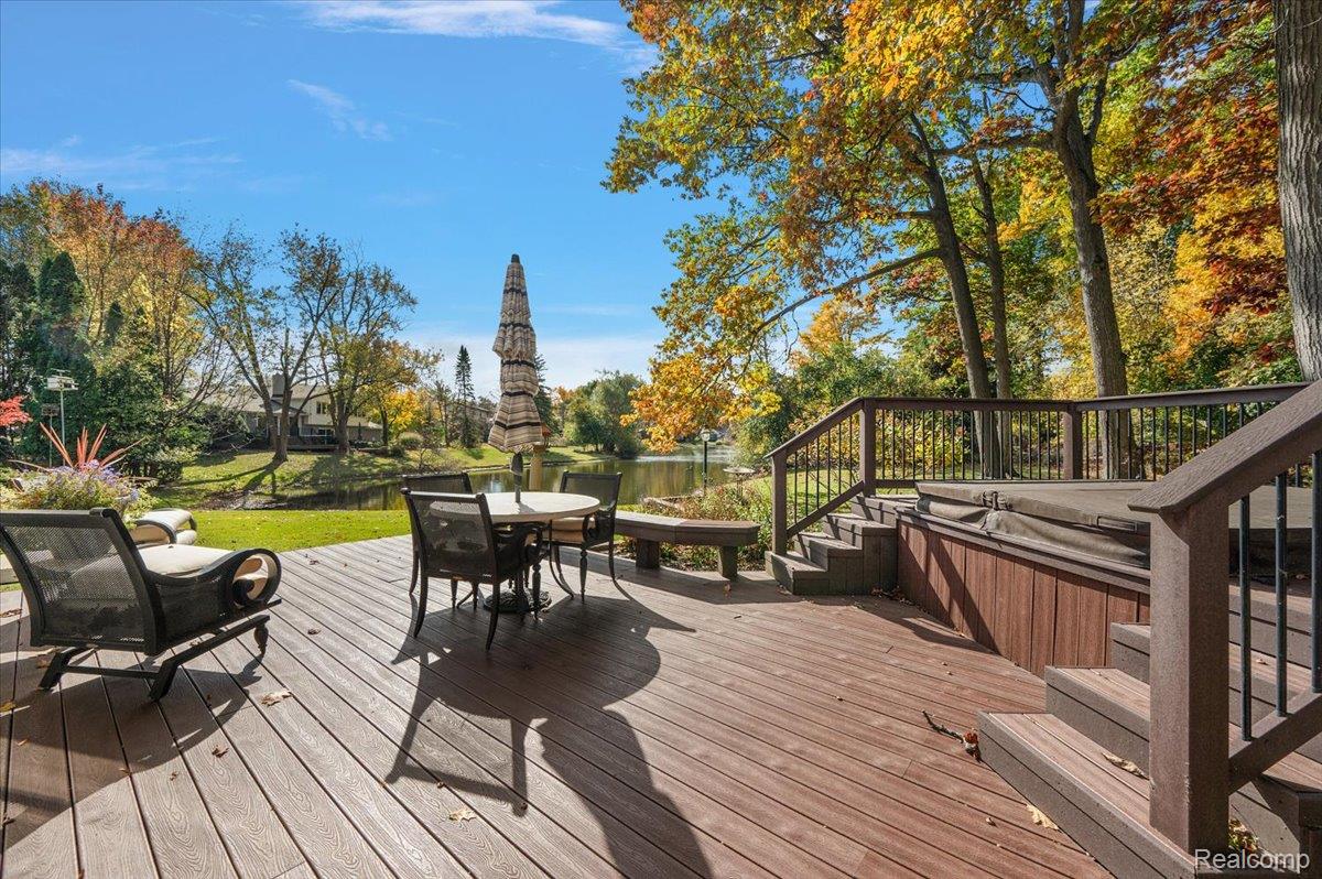 1932 Shore Hill Drive