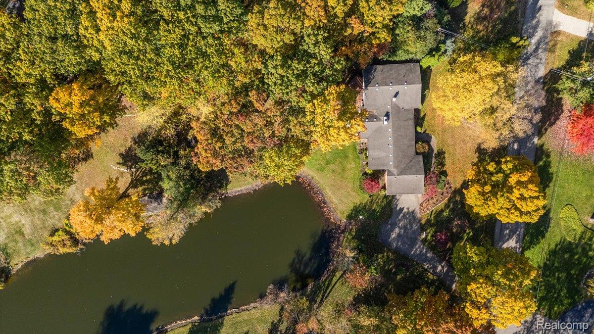 1932 Shore Hill Drive