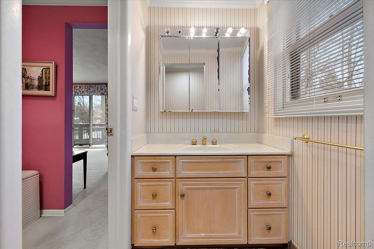 1932 Shore Hill Drive