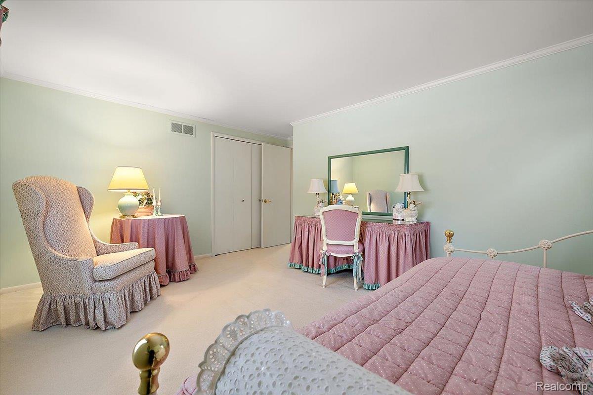 1932 Shore Hill Drive