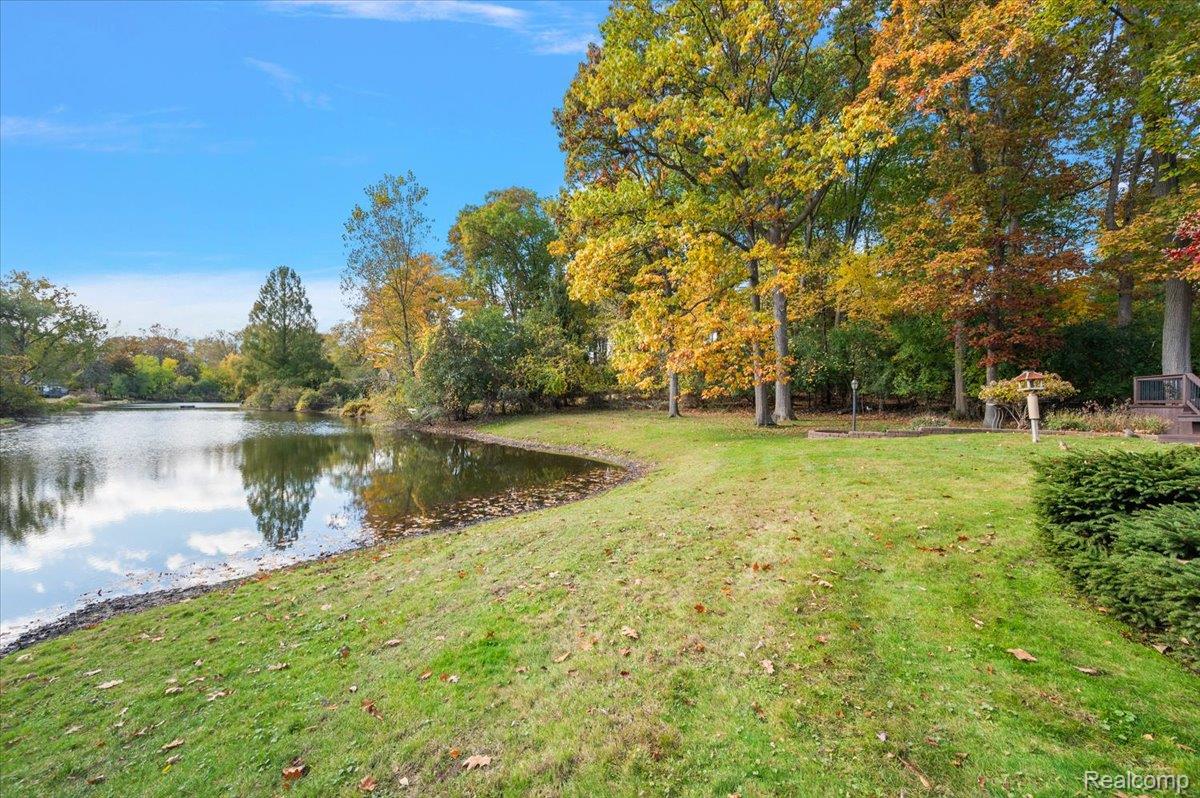 1932 Shore Hill Drive