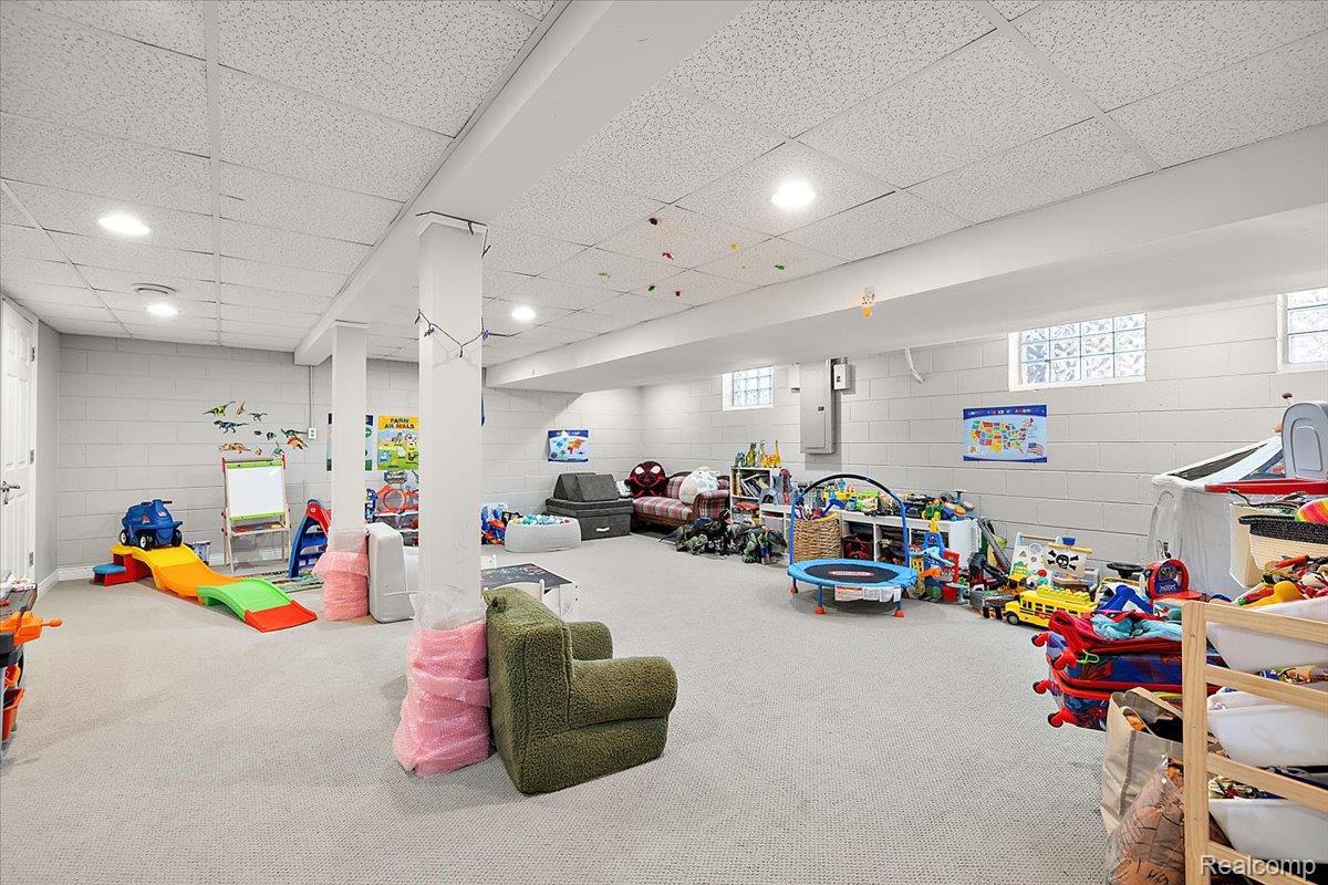 5193 Kellen Lane
