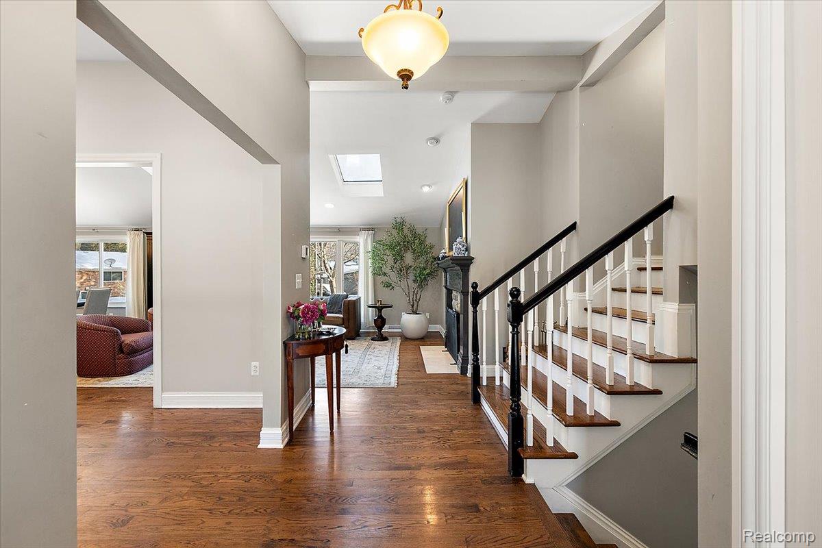 5193 Kellen Lane