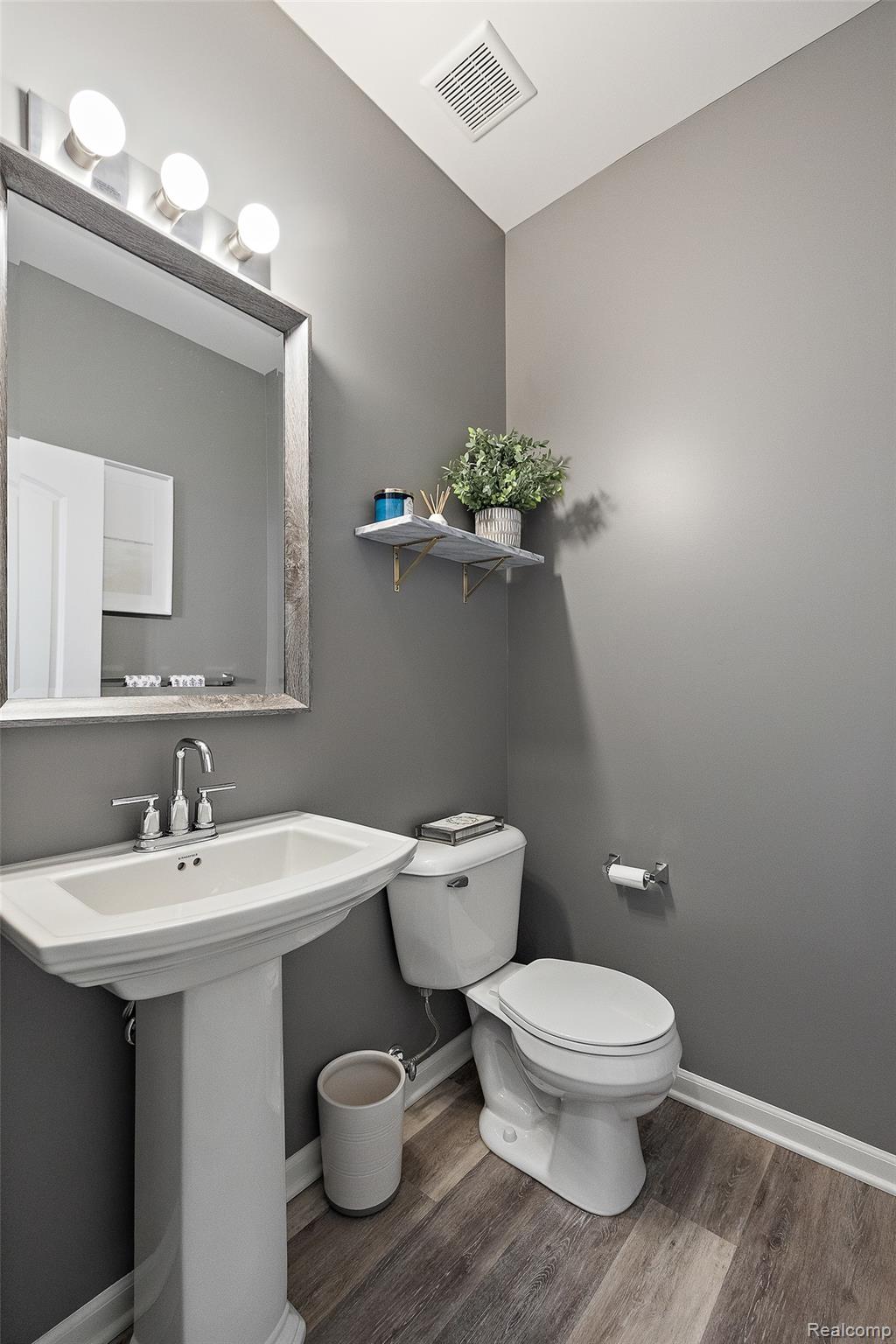 2500 Normandy Road 13