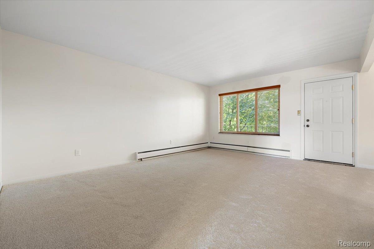 2915 W 13 Mile Road 407