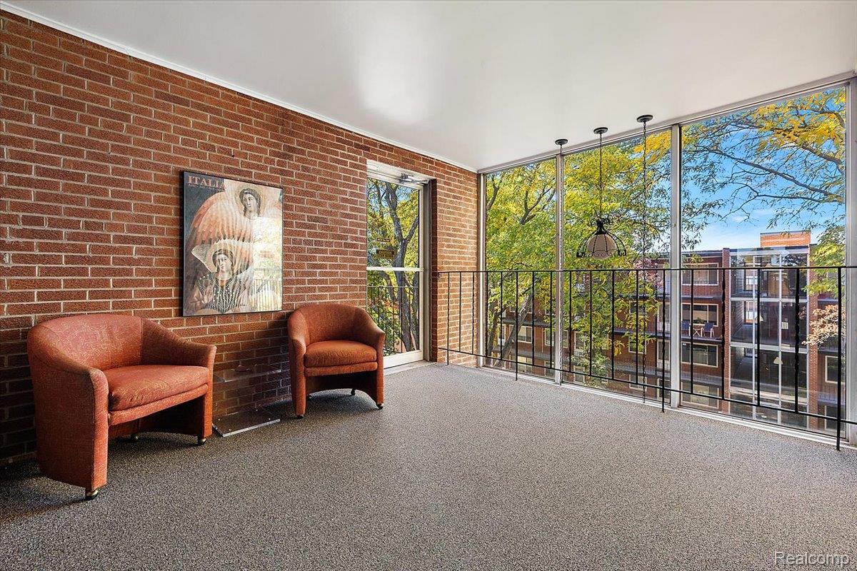 2915 W 13 Mile Road 407