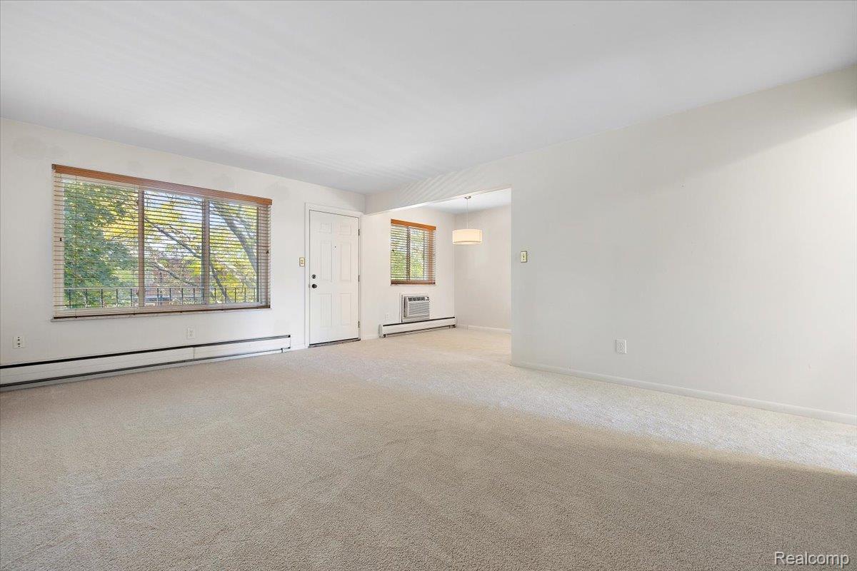 2915 W 13 Mile Road 407