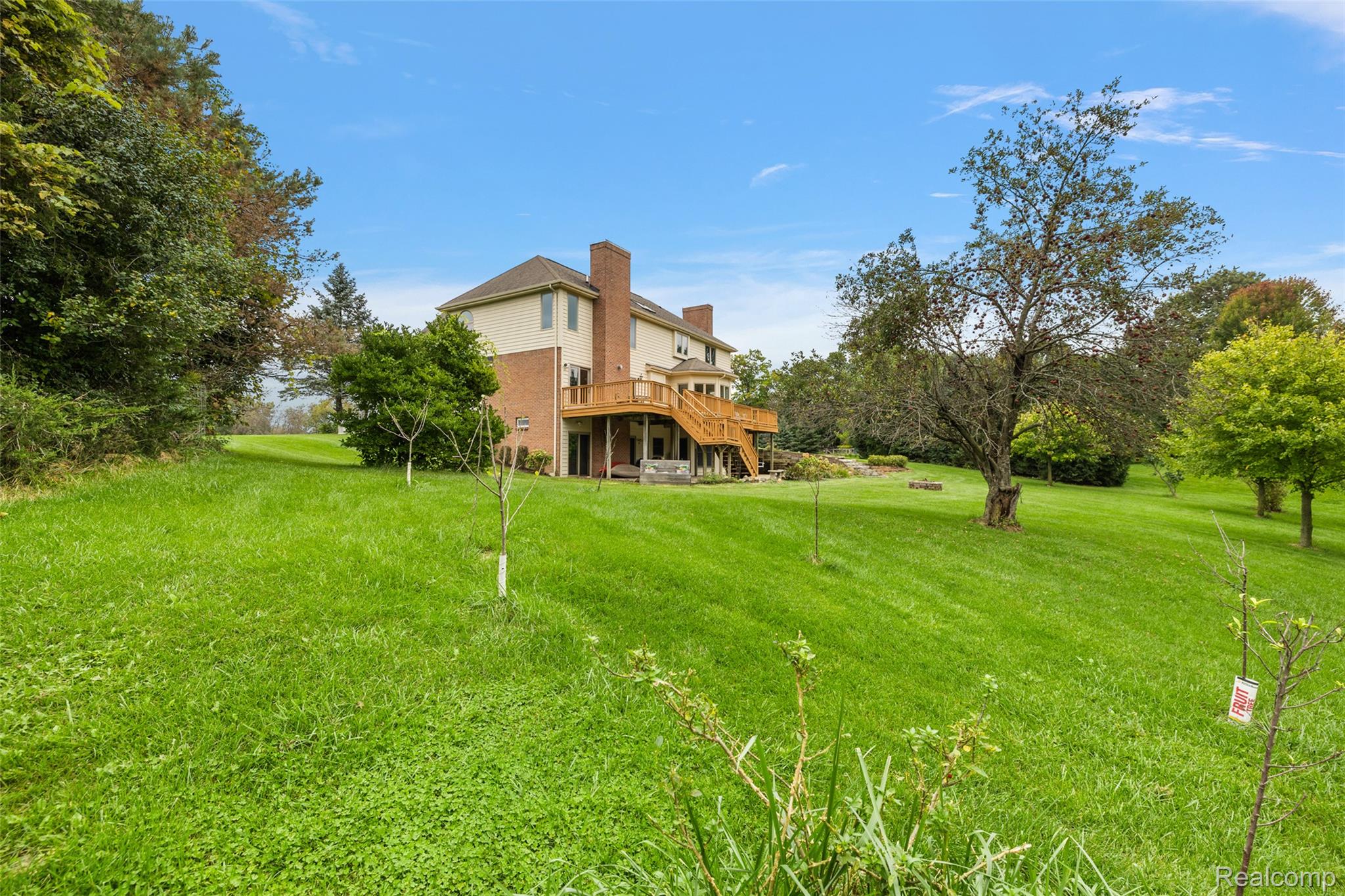 190 Sequoia Lane