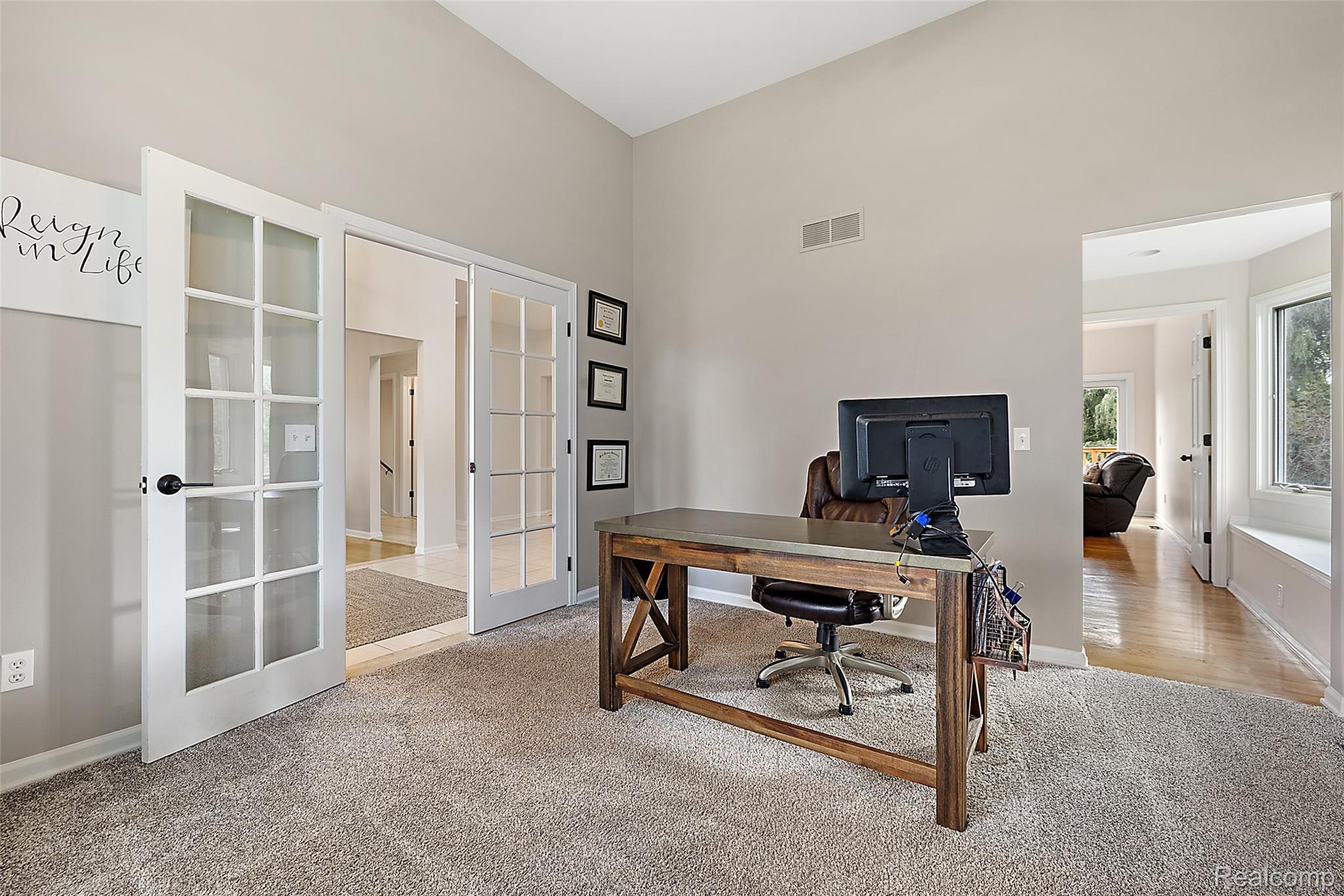 190 Sequoia Lane