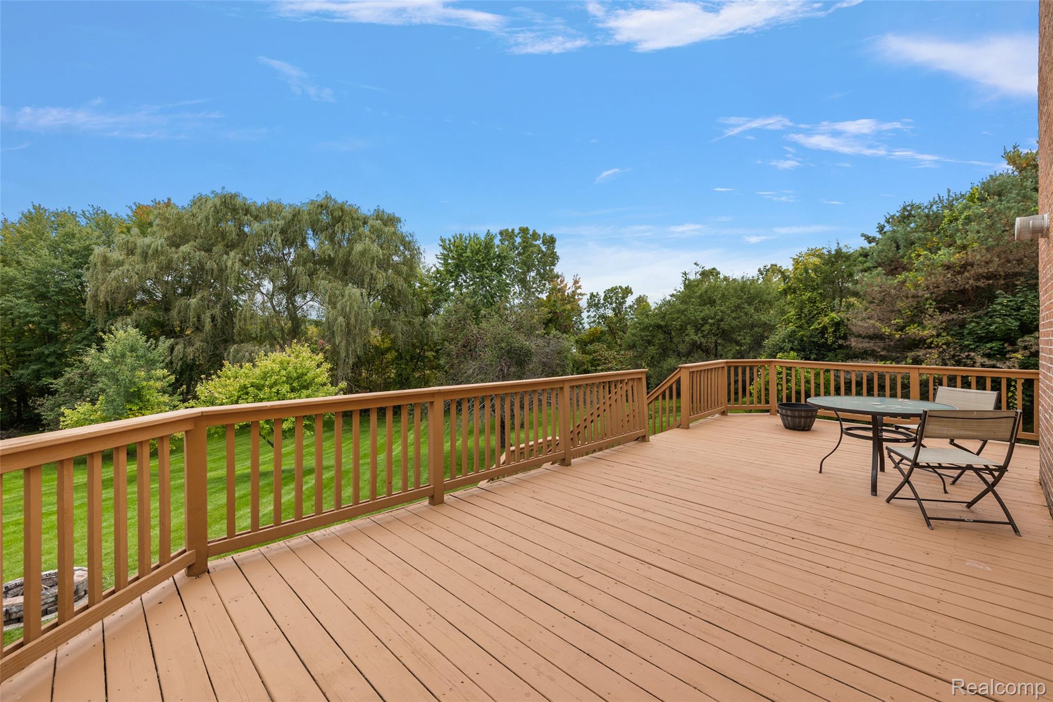 190 Sequoia Lane