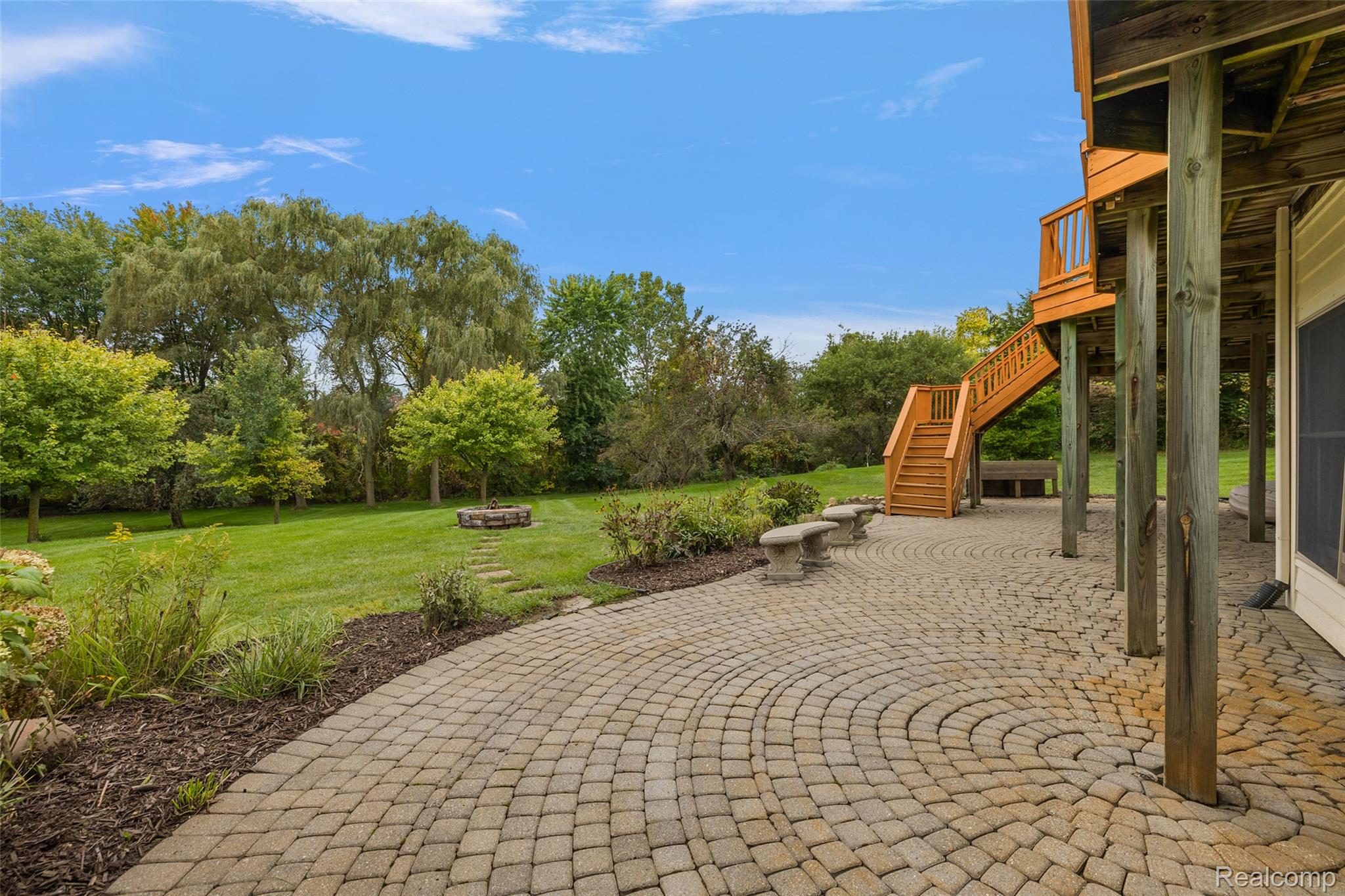 190 Sequoia Lane