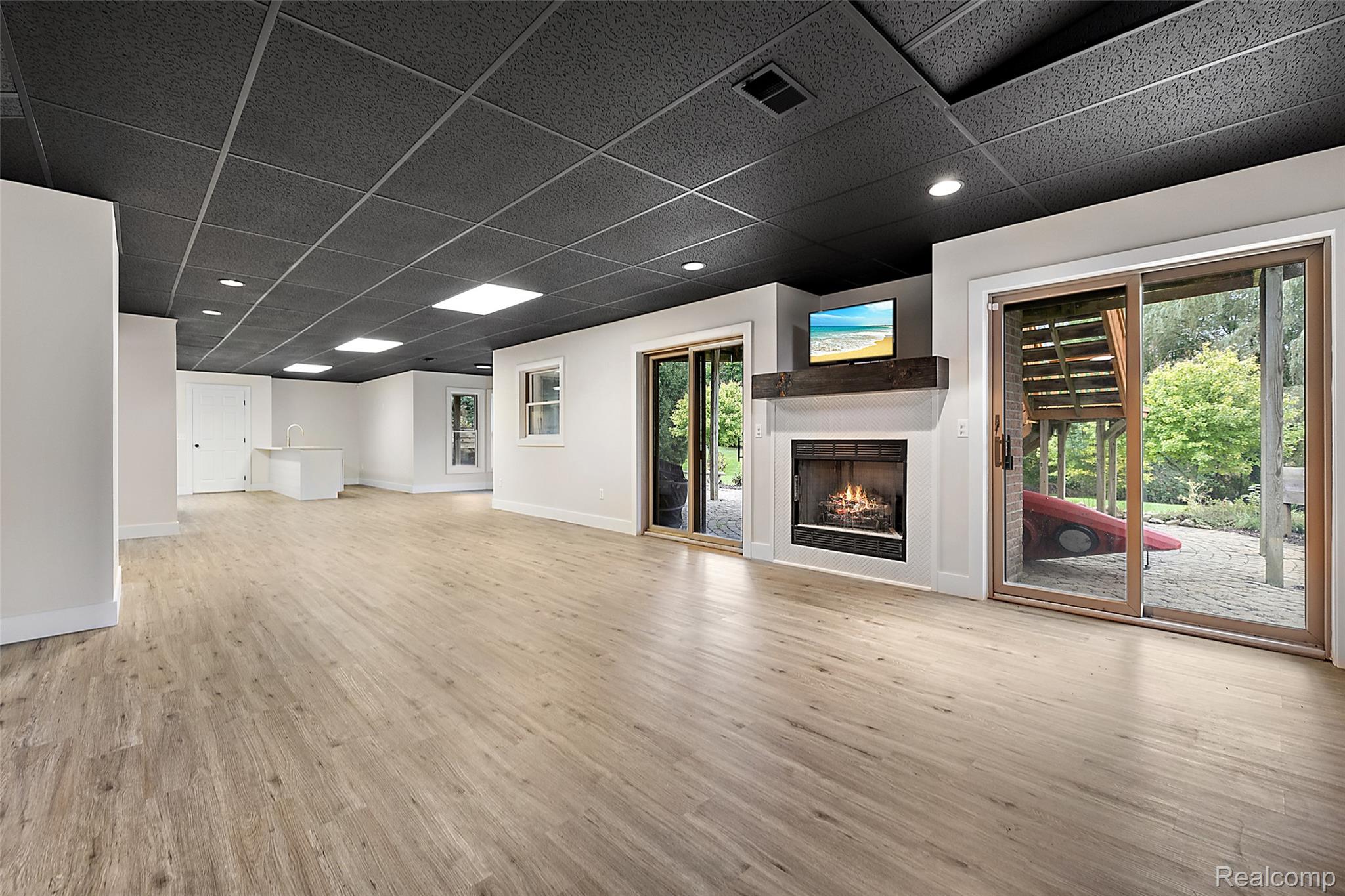 190 Sequoia Lane