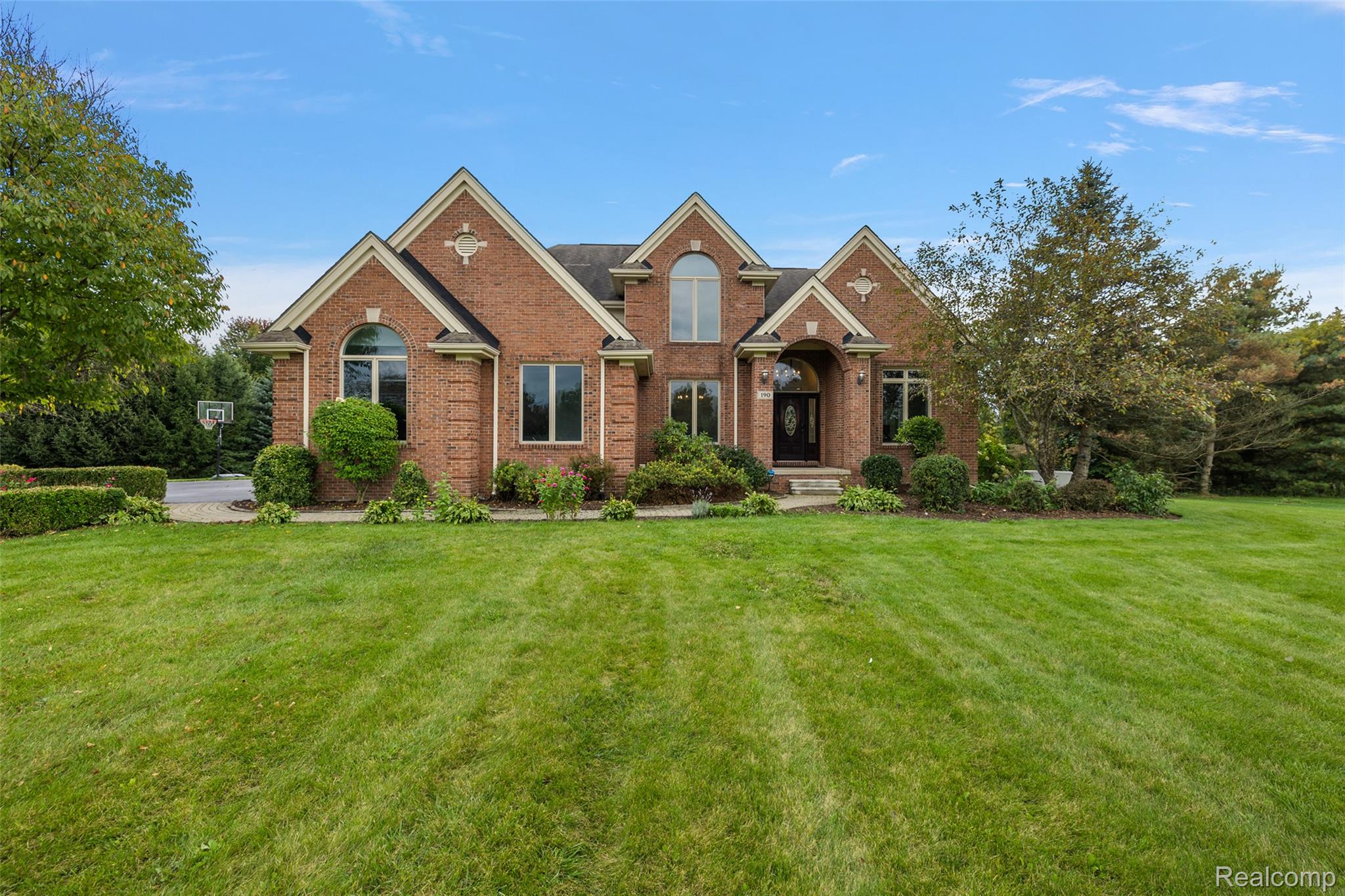 190 Sequoia Lane