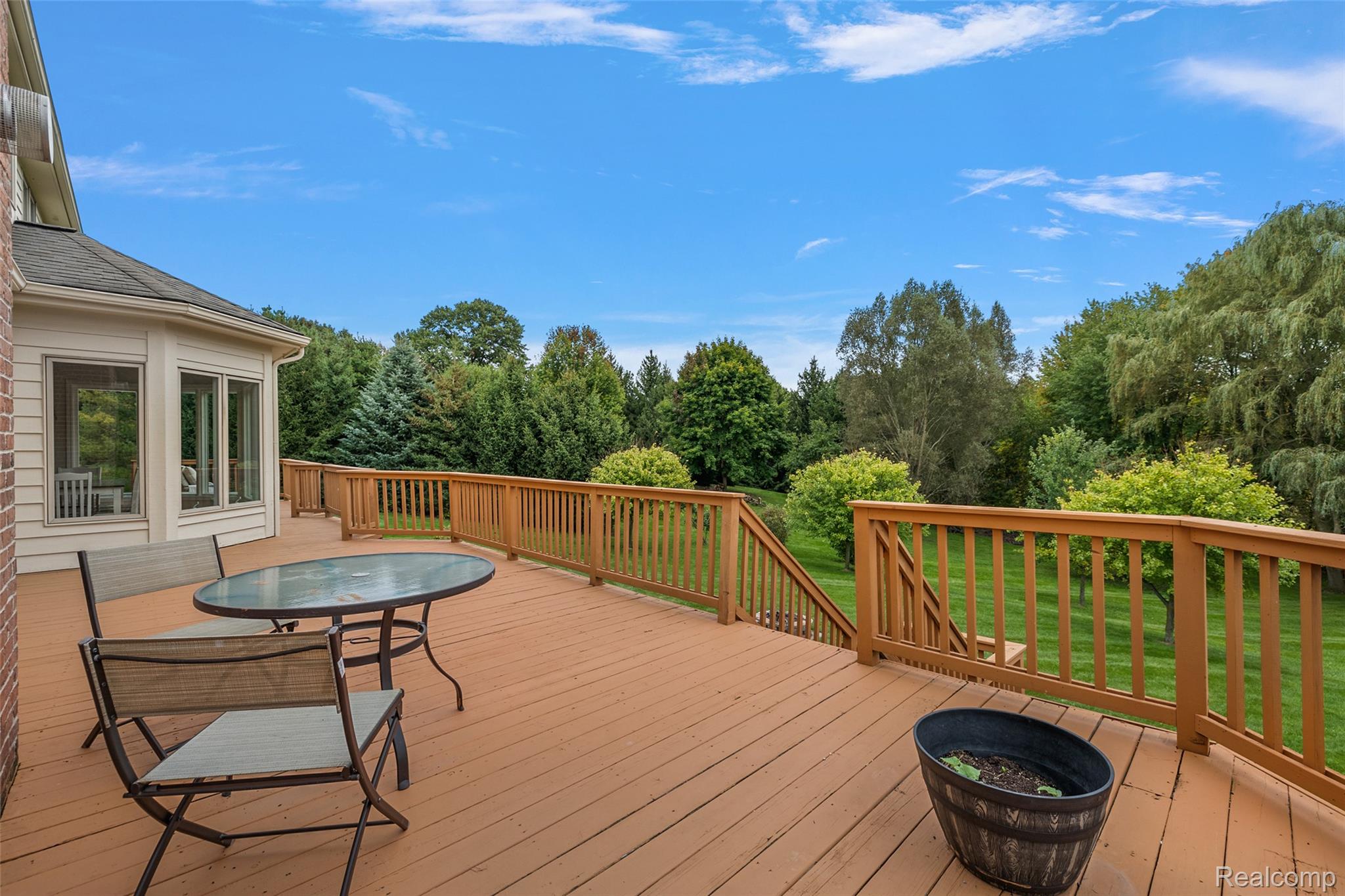 190 Sequoia Lane