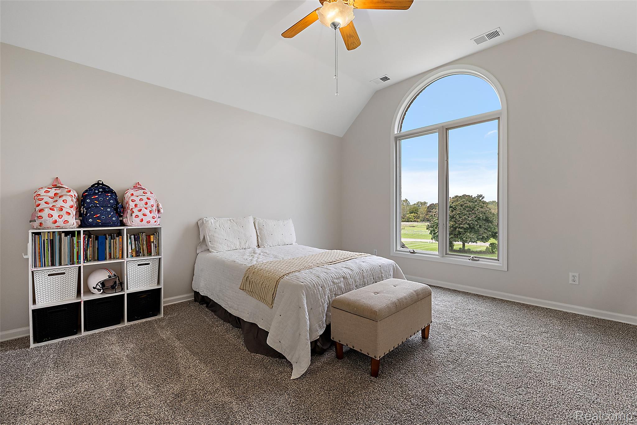 190 Sequoia Lane