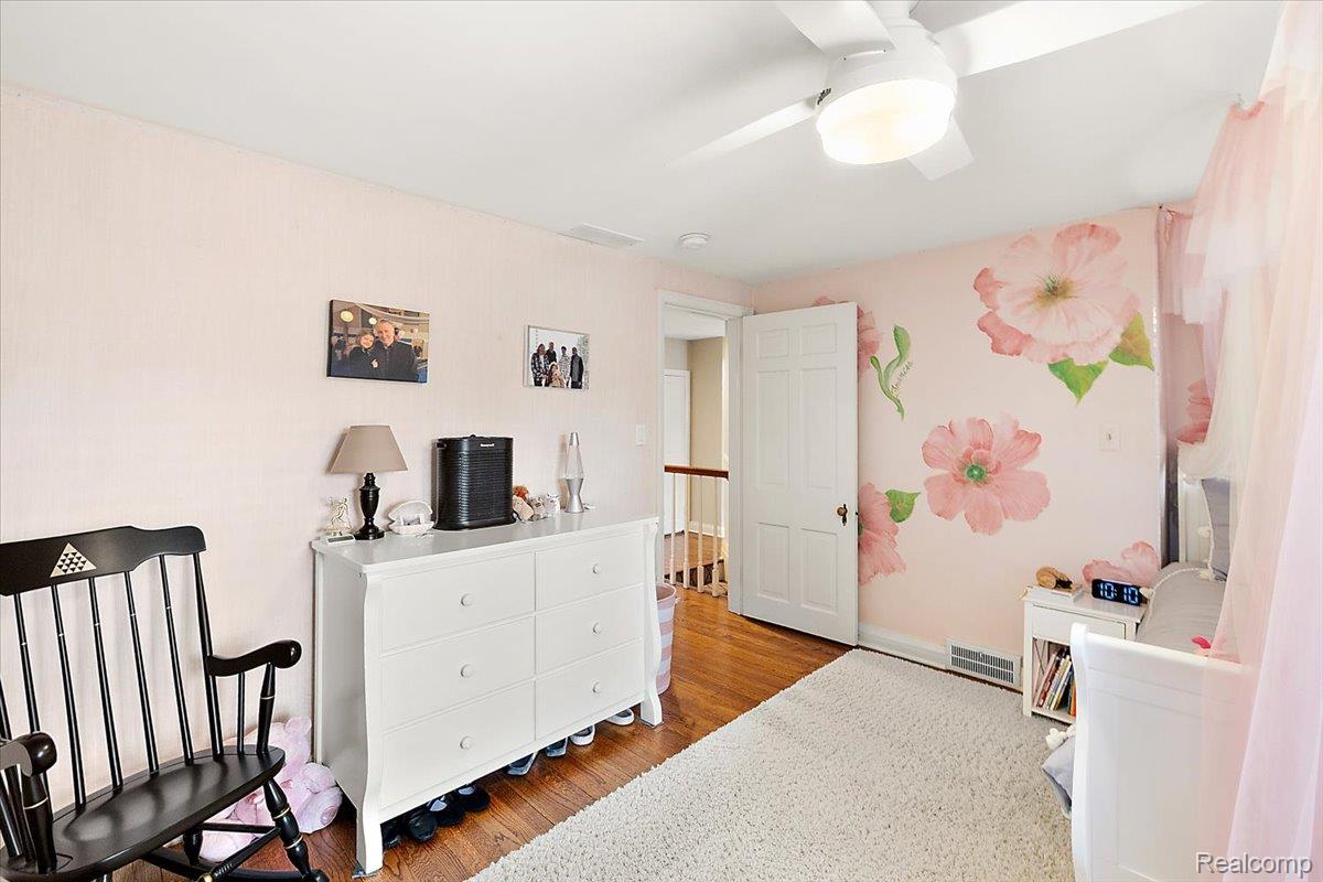 270 Pleasant Street