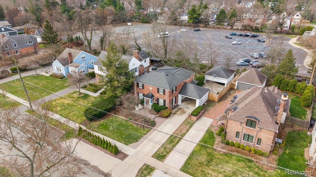 270 Pleasant Street