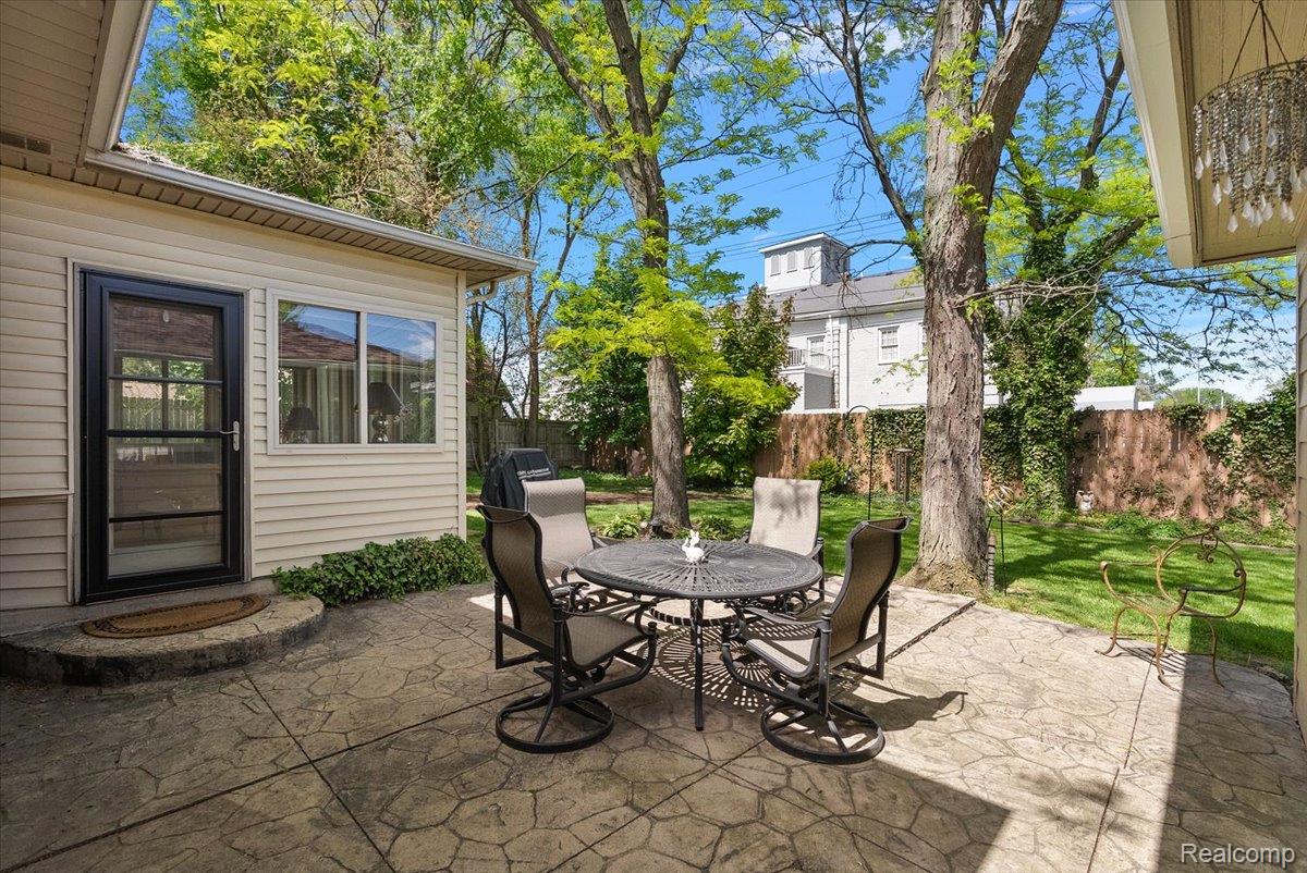 4374 Arden Place