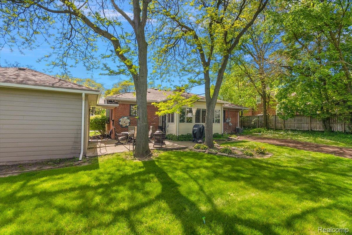 4374 Arden Place