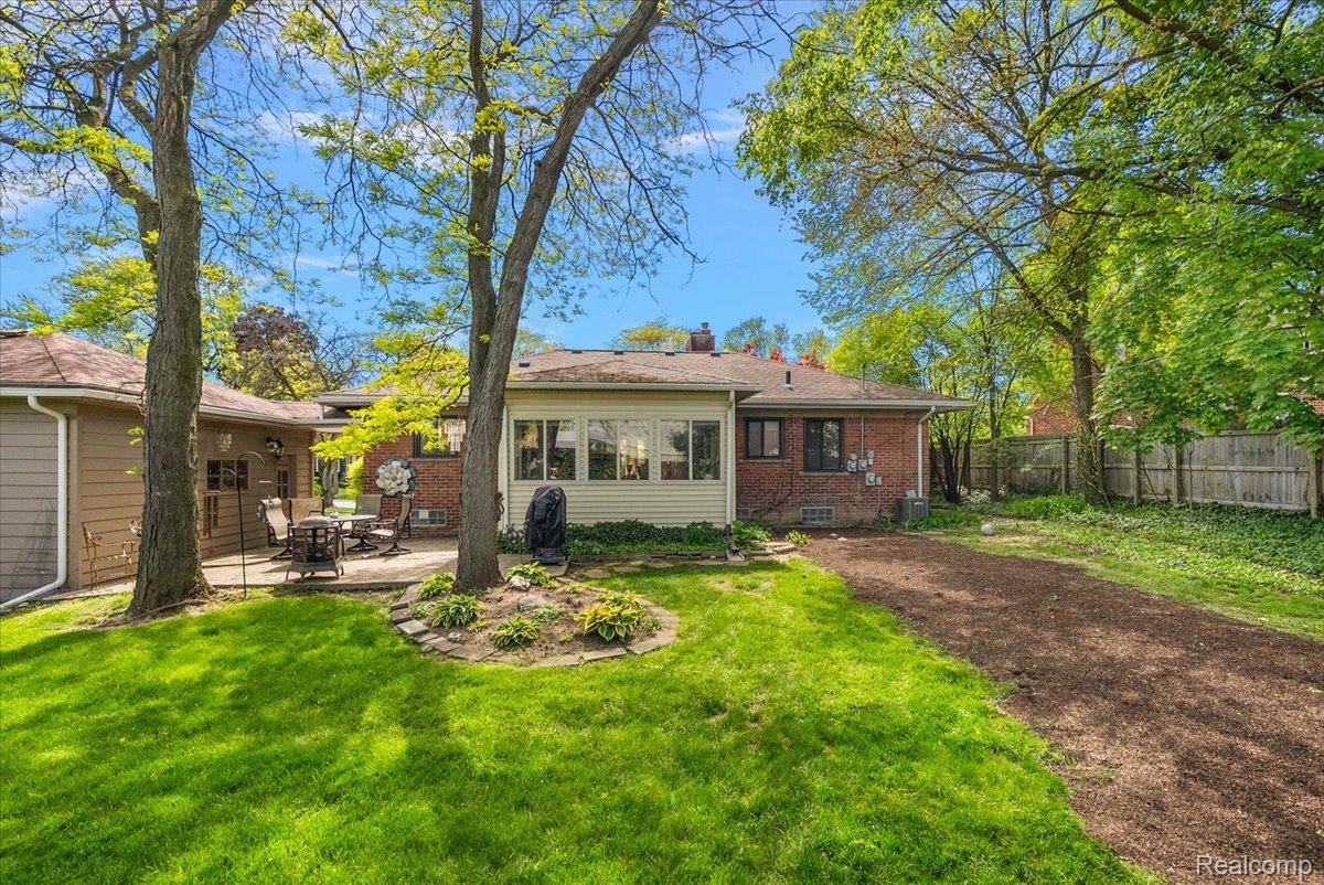 4374 Arden Place