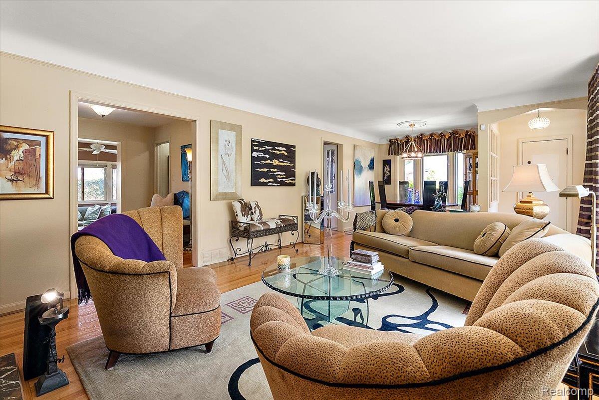 4374 Arden Place