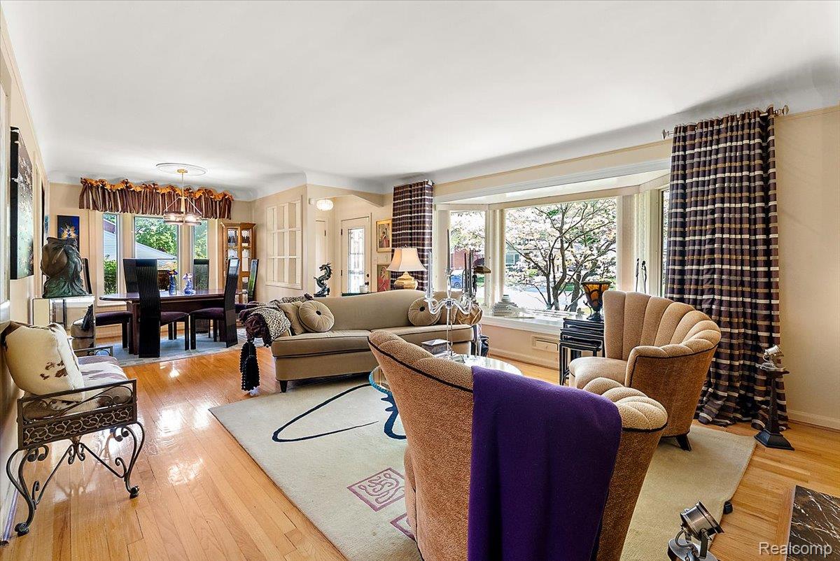 4374 Arden Place