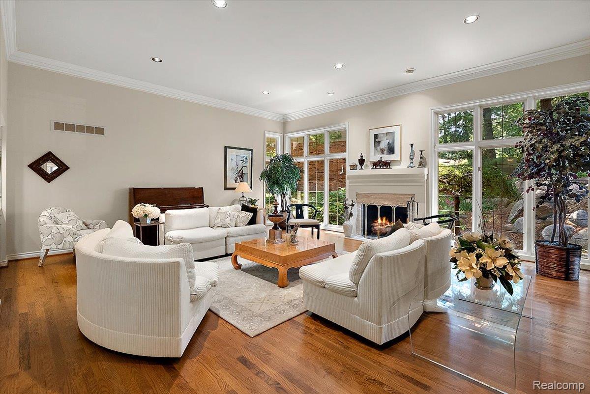 1086 Autumn Lane