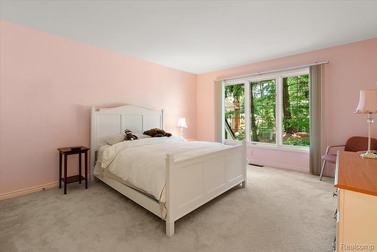 1086 Autumn Lane
