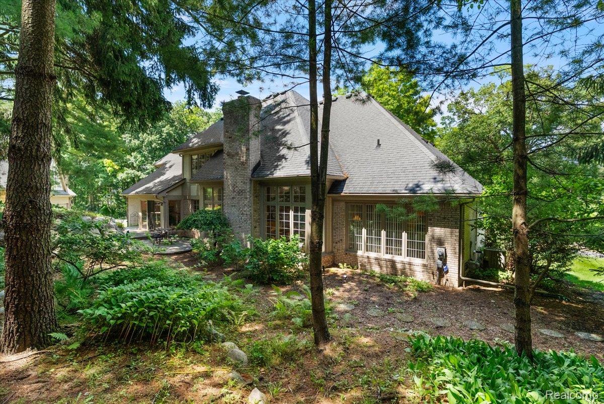 1086 Autumn Lane