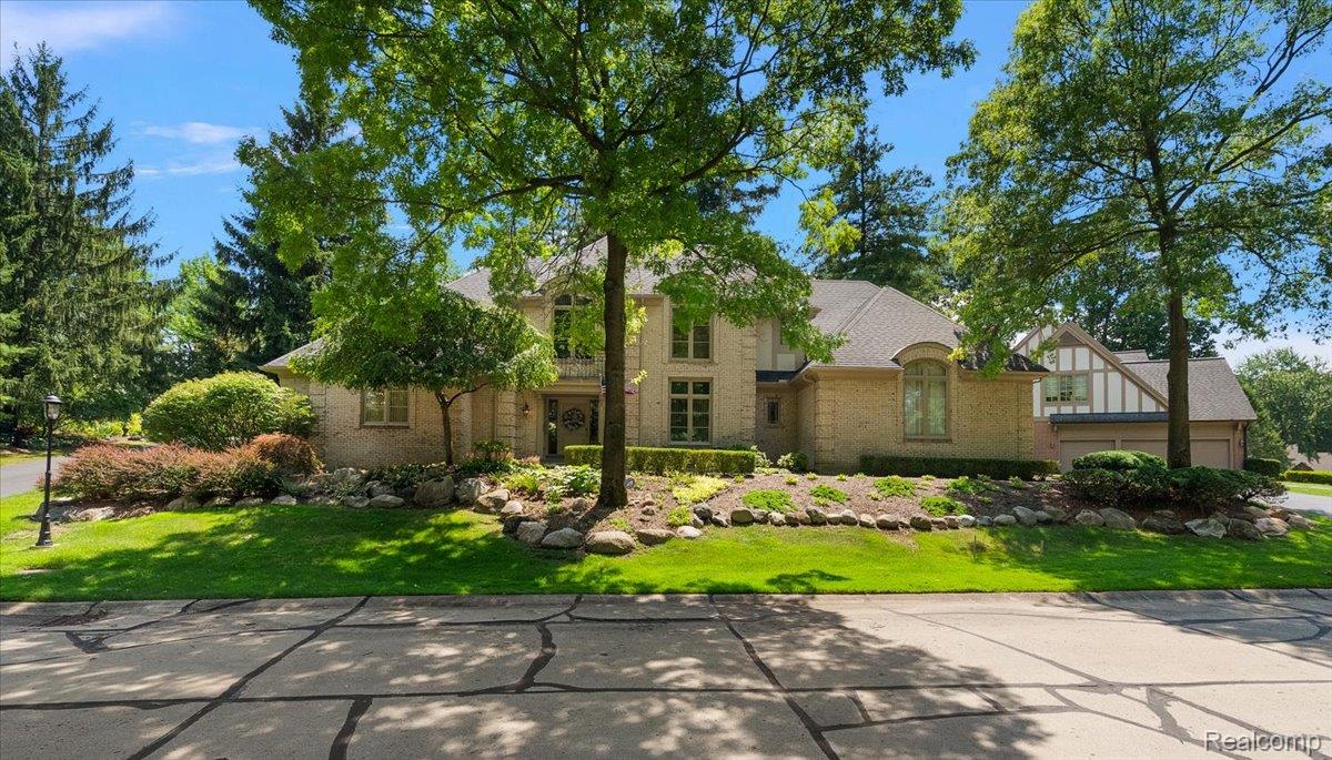 1086 Autumn Lane
