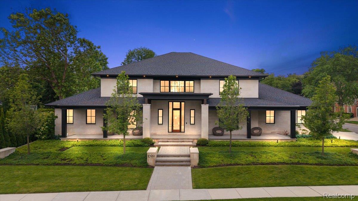 1099 N Glenhurst Drive