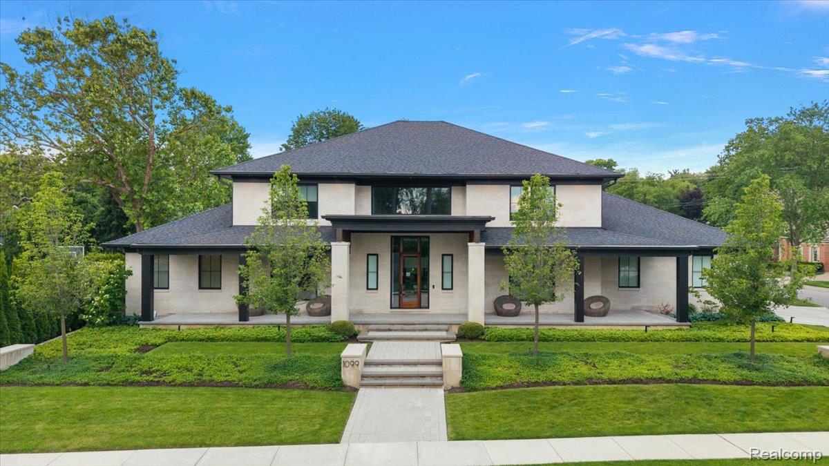 1099 N Glenhurst Drive
